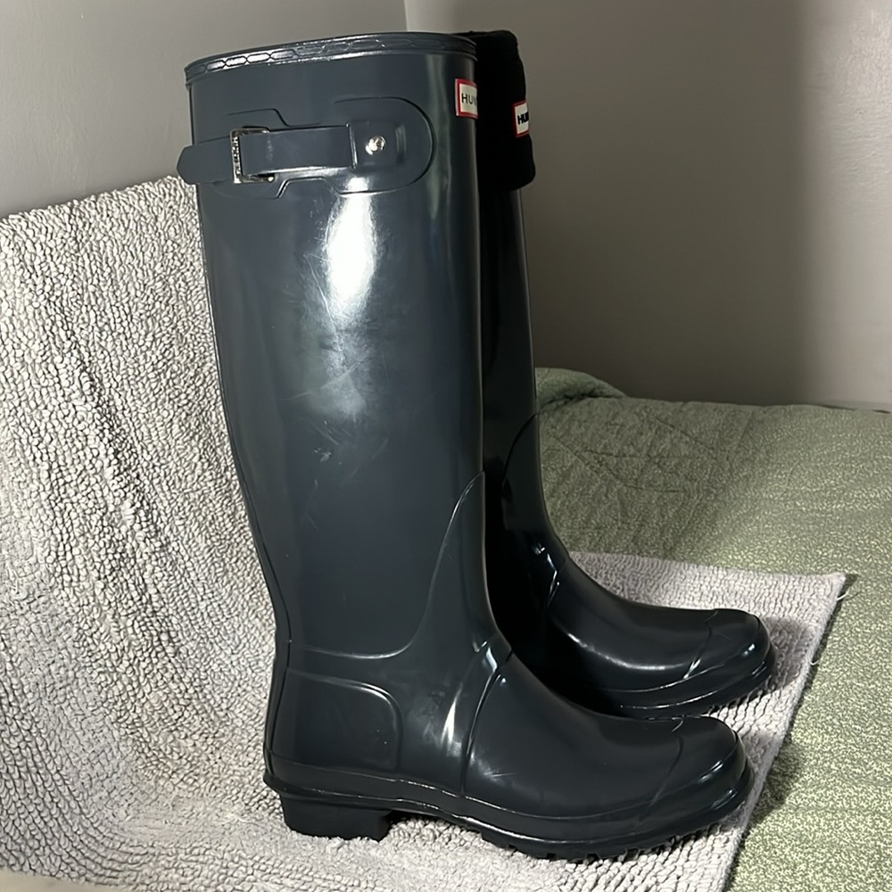 NWOT Women’s Hunter Tall Gloss Rain Boots 10 Wellies & Tall Boot Socks Black - Picture 2 of 11